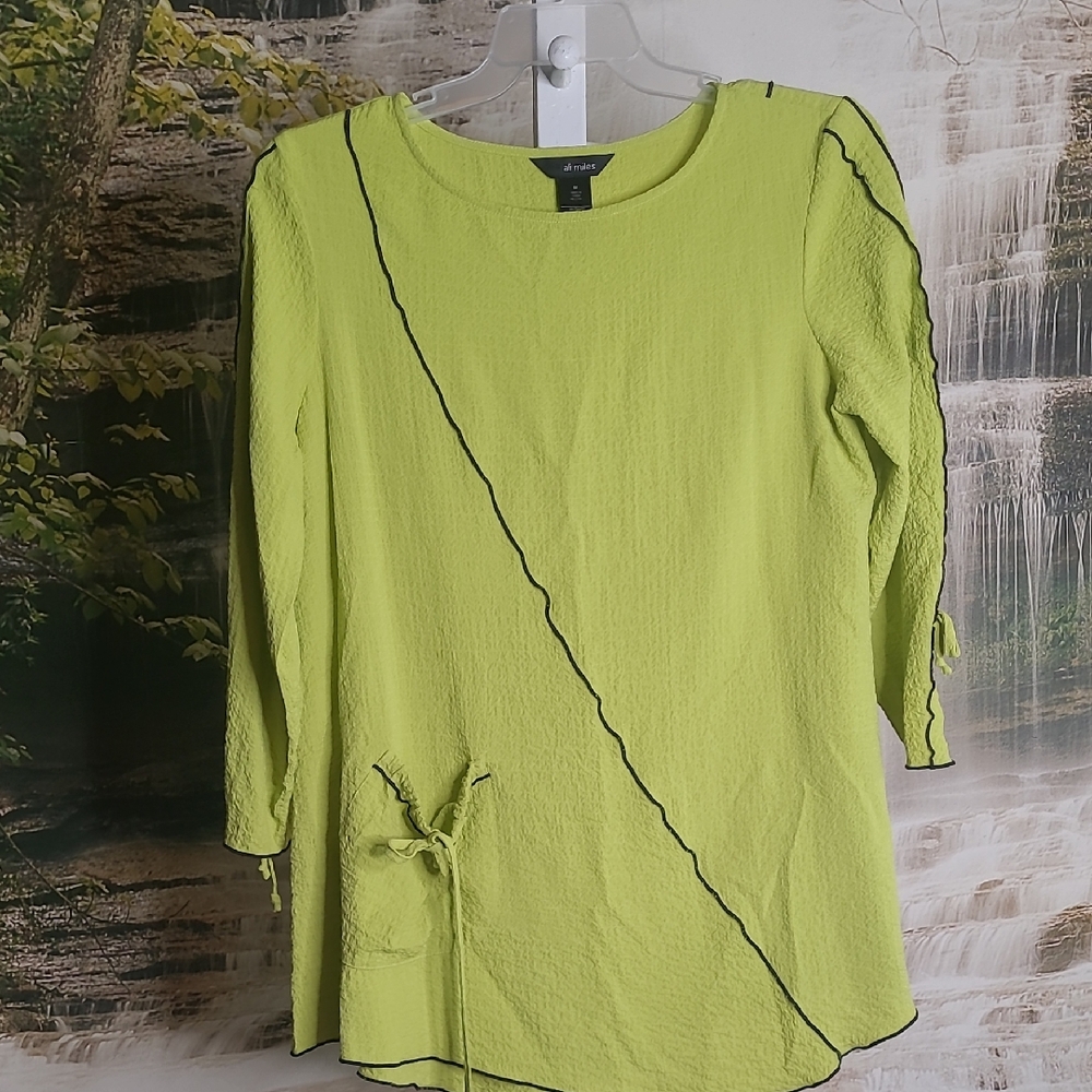 Ali Miles Womens Medium Unique Asymmetrical bright lime green blouse